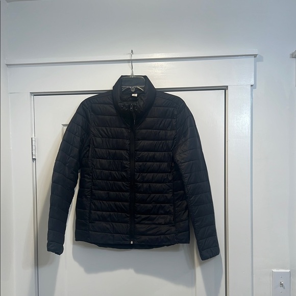 Old navy Active black down puffer coat size medium. - Picture 1 of 9